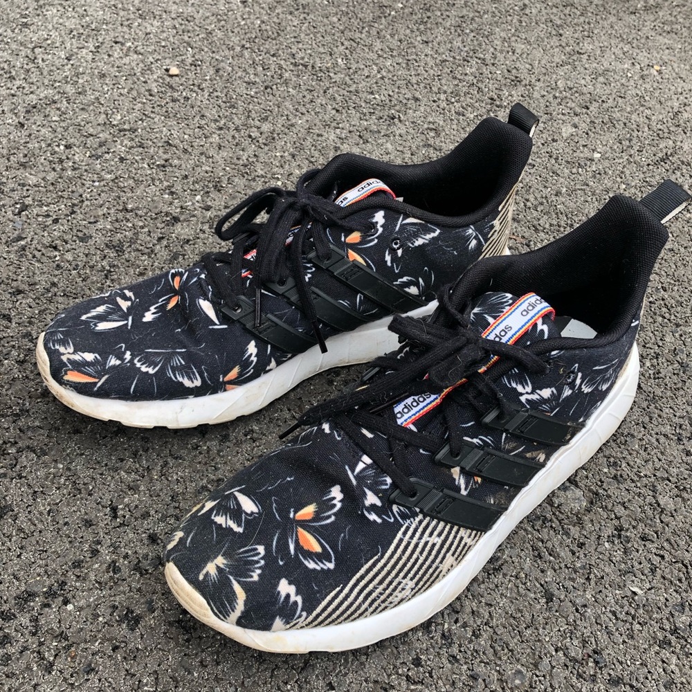 Womens Adidas Questar Flow Black Running Shoe size 10.5